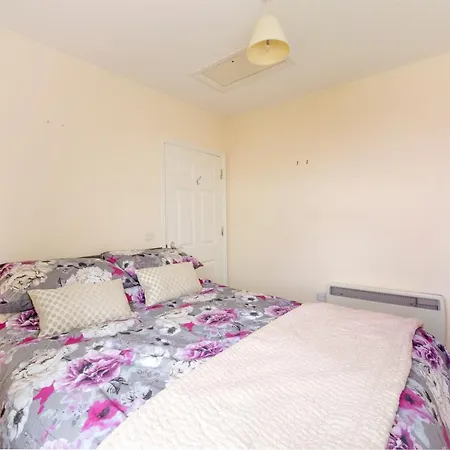 Becket Apartment Yeovil Exterior photo